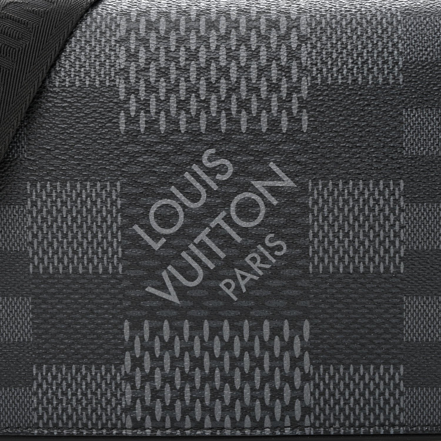 Louis Vuitton Damier Graphite 3D Studio Messenger 8 of 10