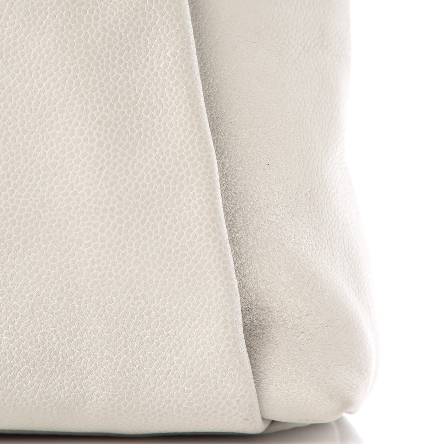 Caviar Large CC Tuck Tote Ivory