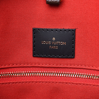 Louis Vuitton Reverse Monogram Giant Onthego MM 6 of 10