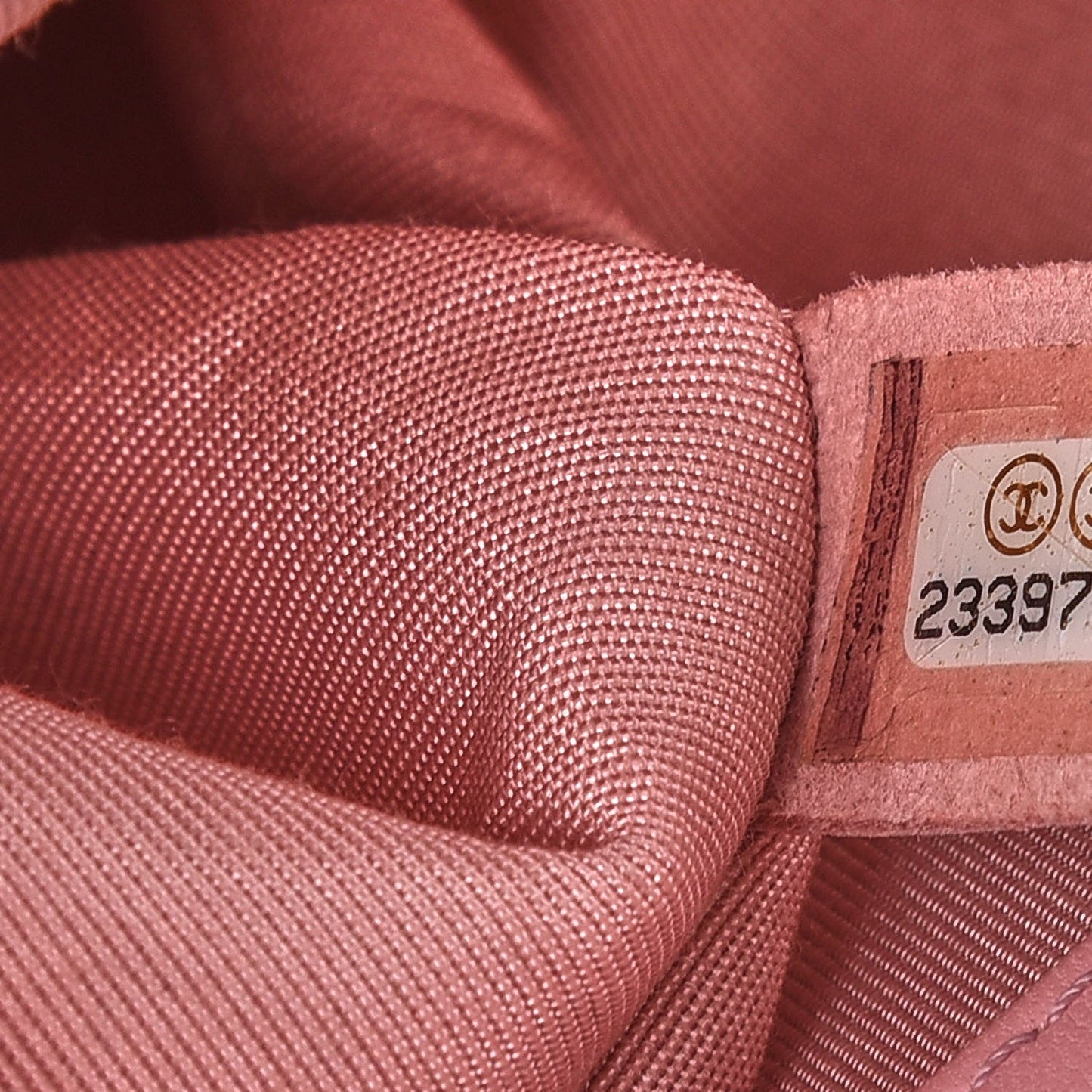 Iridescent Tweed Lambskin Medium Boy Flap Pink