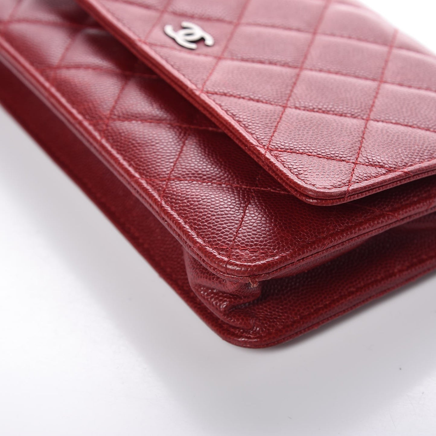 Caviar Quilted Wallet on Chain WOC Red