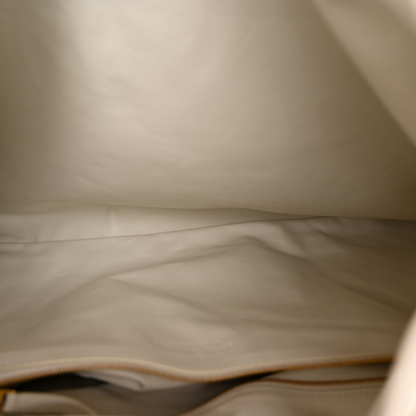 Calfskin Intrecciato Large Hop White