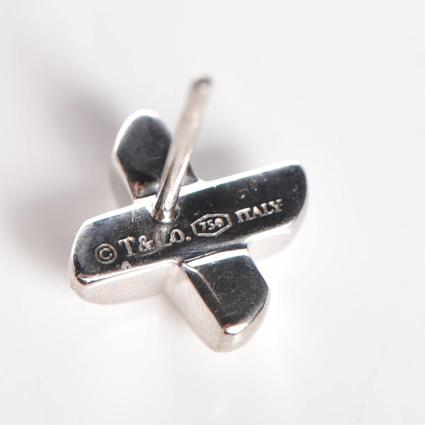 18K White Gold Diamond Paloma Picasso X Kiss Earrings