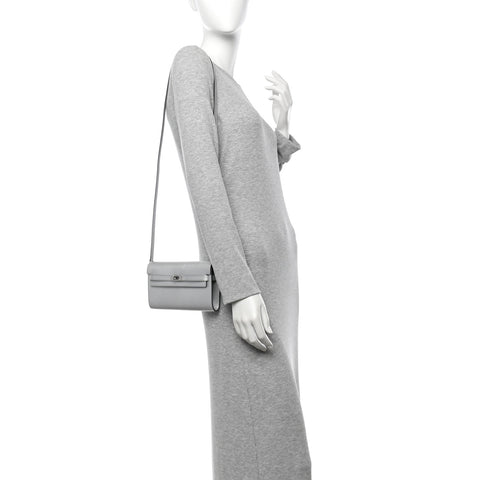 Metallic Chevre Chamkilight Kelly Wallet To Go Argent