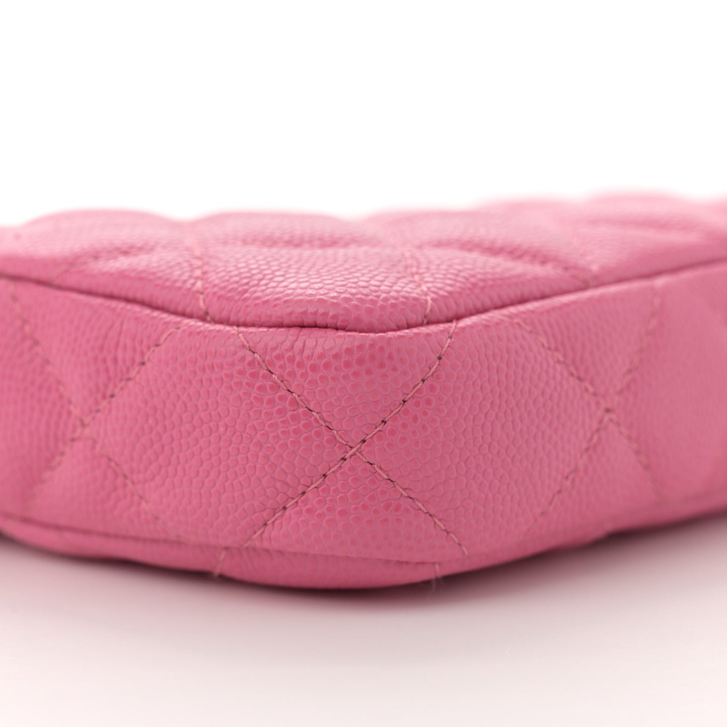 Caviar Quilted Small Clutch With Chain Pink