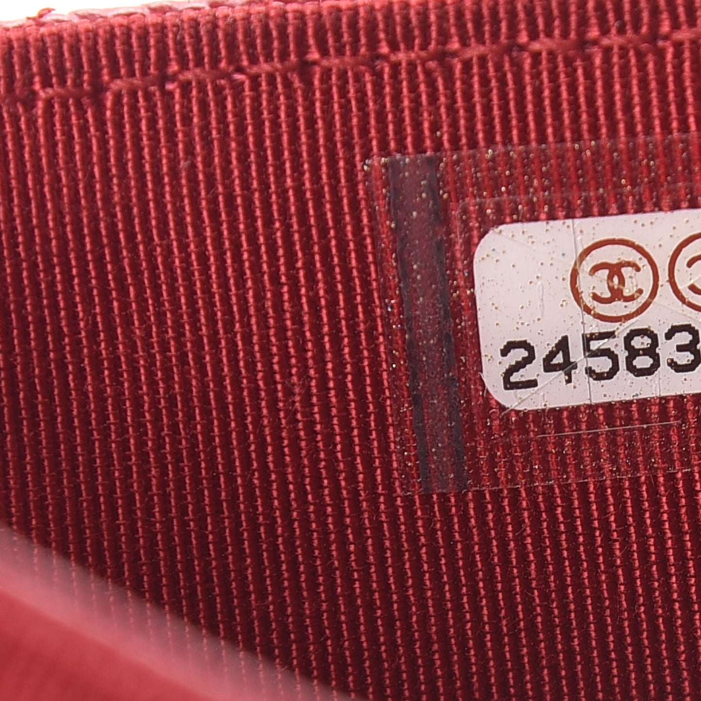 Caviar Quilted Flap ard Holder Dark Red