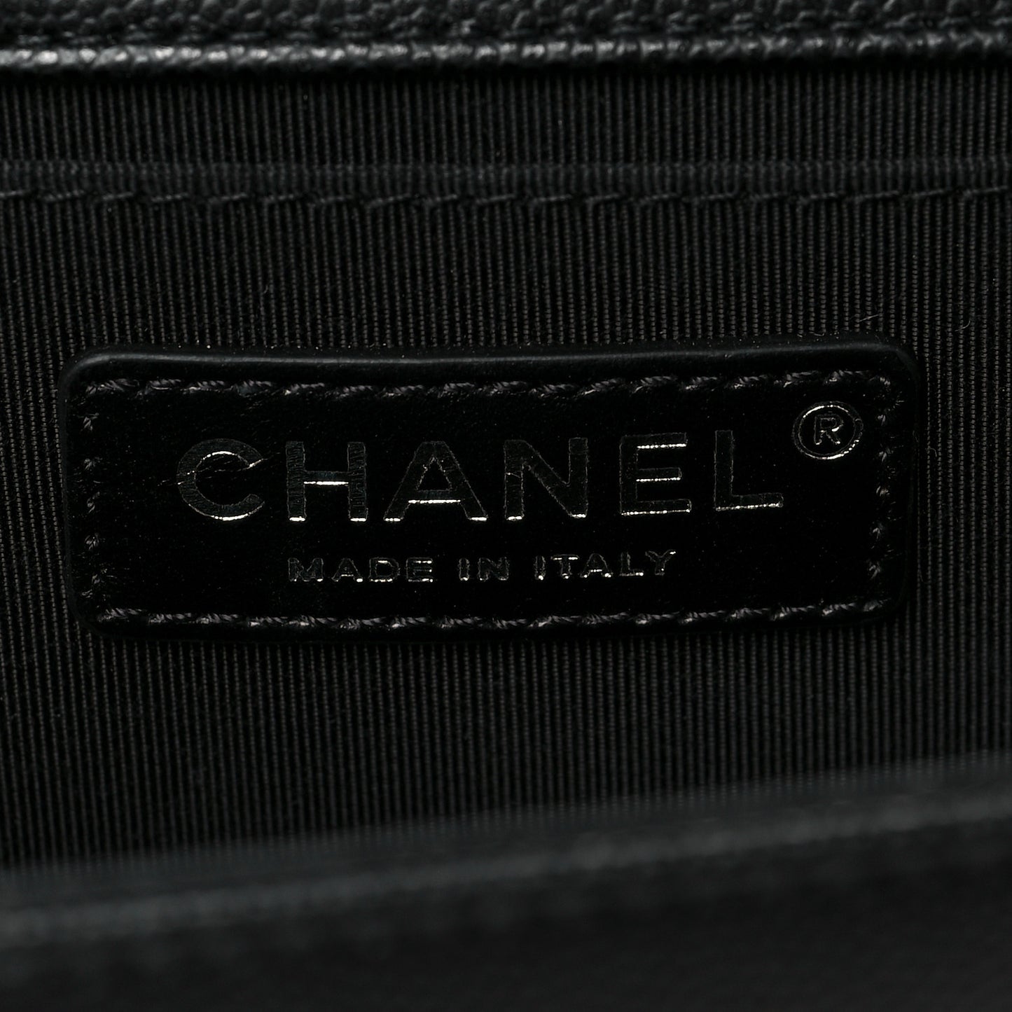 Caviar Quilted Medium Boy Flap Black
