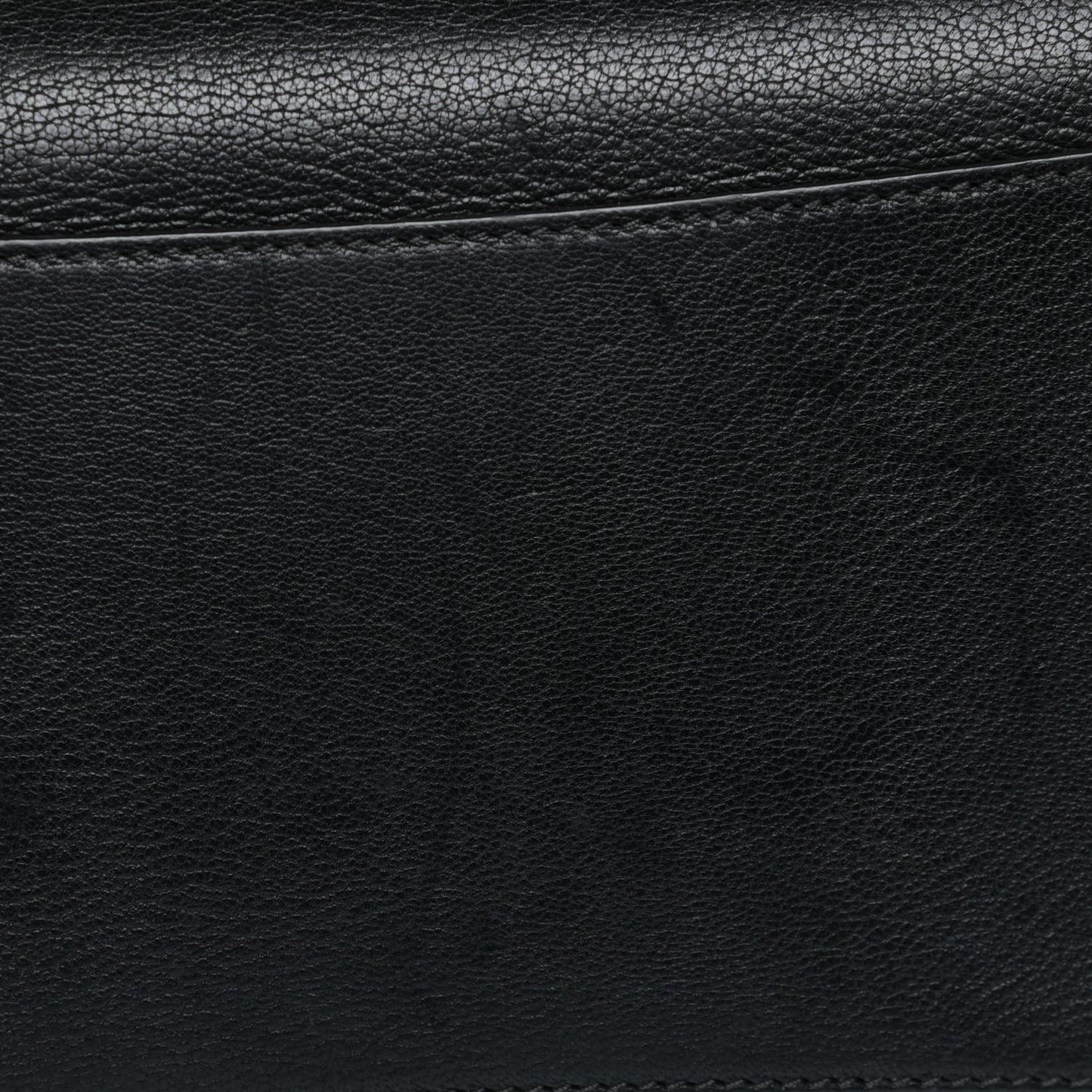 Sugar Goatskin Medium Antigona Black
