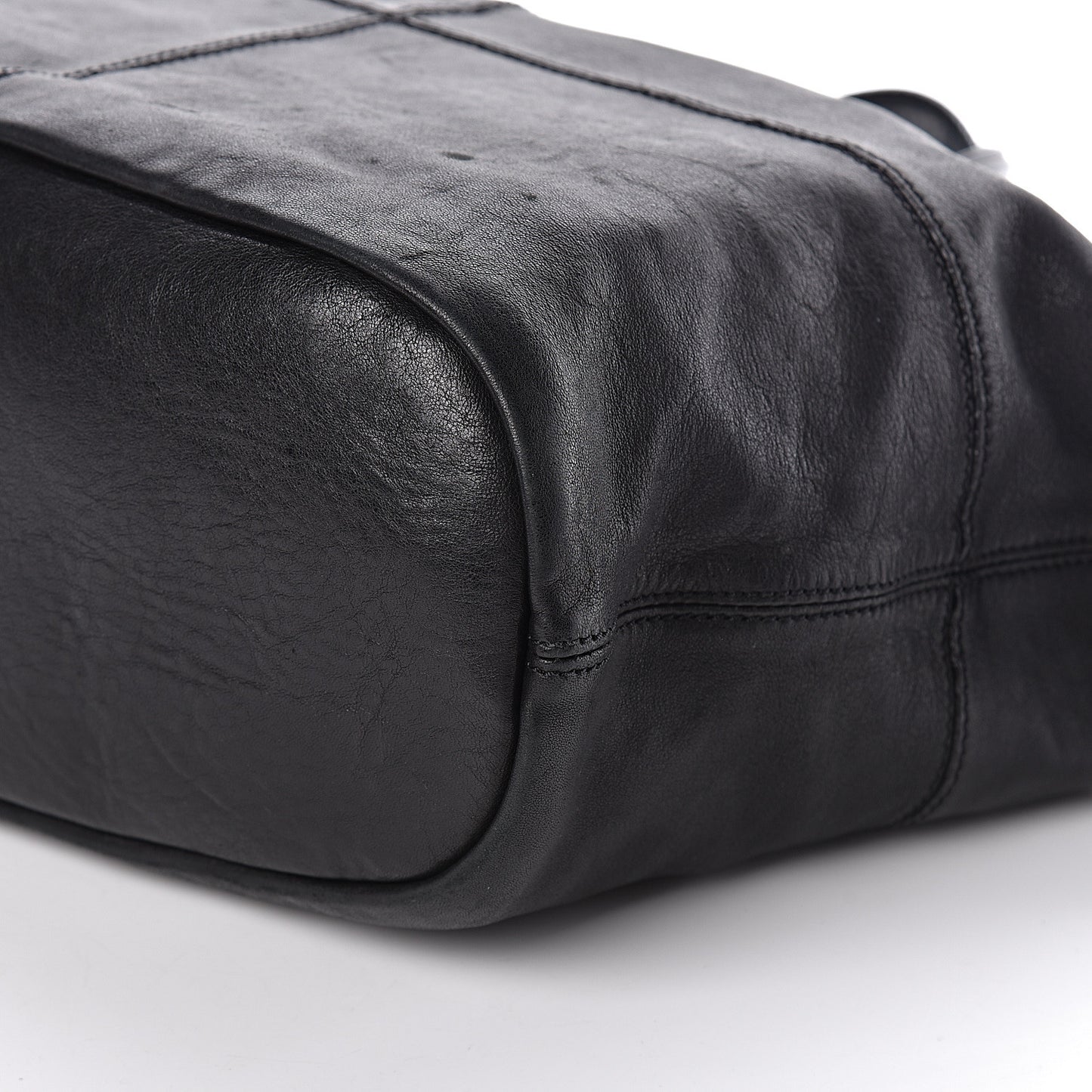 Lambskin Medium Nightingale Black