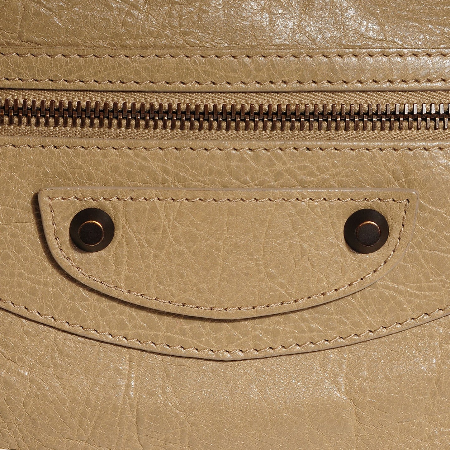 Agneau Classic Hardware Day Hobo Latte Beige