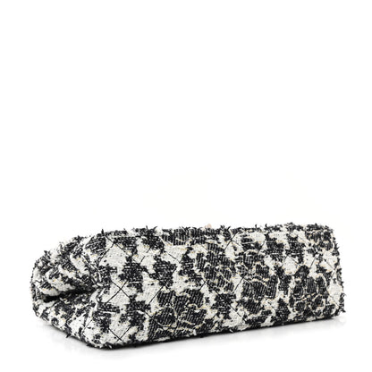 Chanel Tweed Camellia Quilted 2.55 Reissue 226 Flap Ecru 4 of 11