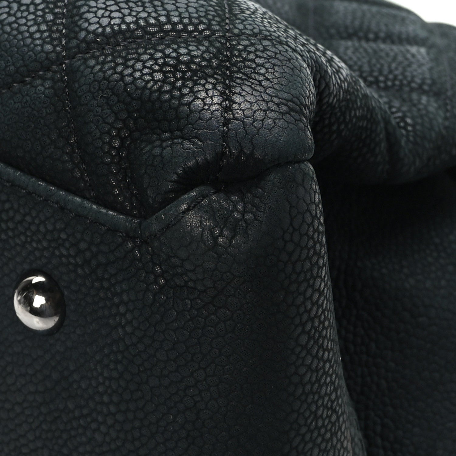 Chanel Iridescent Caviar Medium Lady Pearly Flap Black 11 of 11