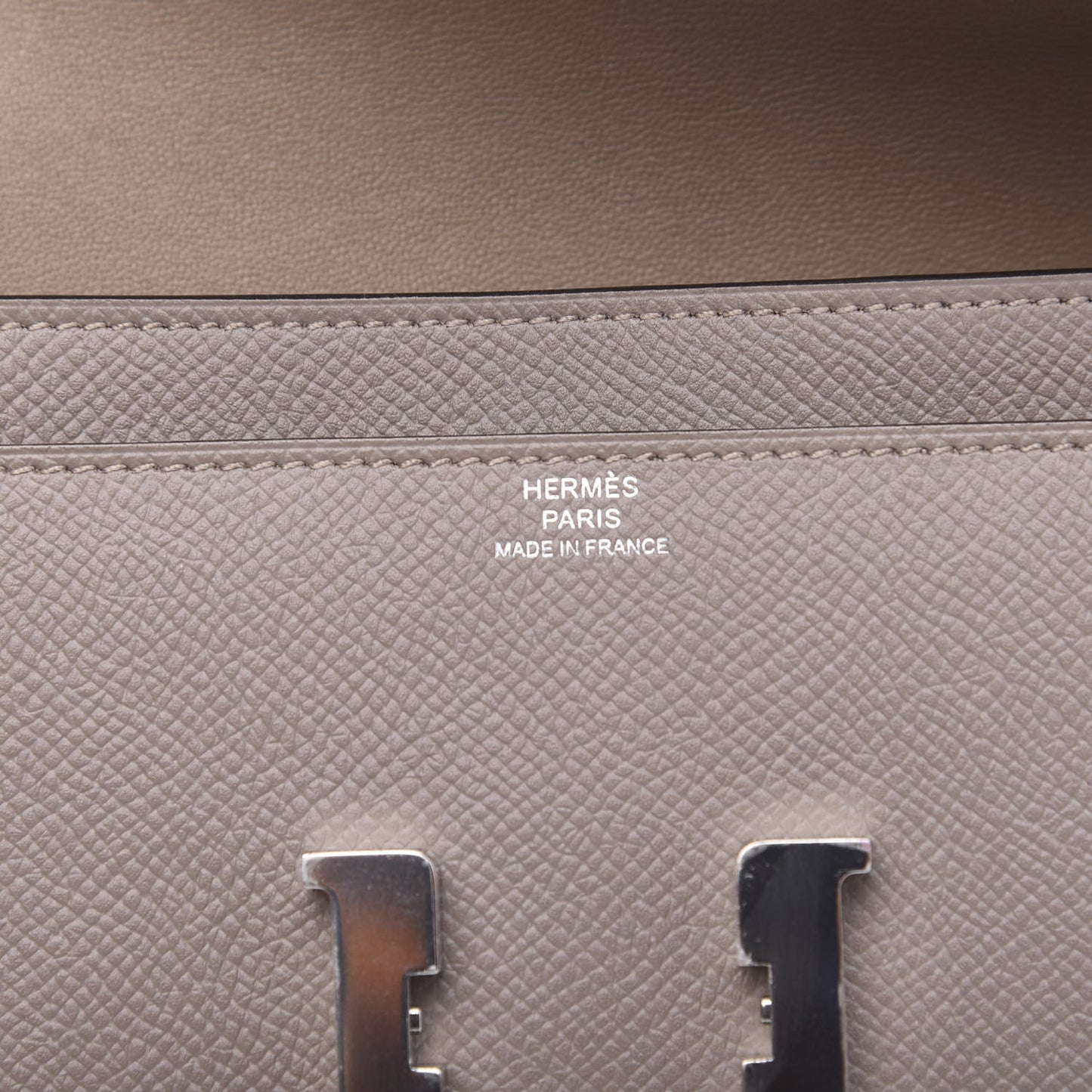 Epsom Constance Long Wallet Gris Asphalte