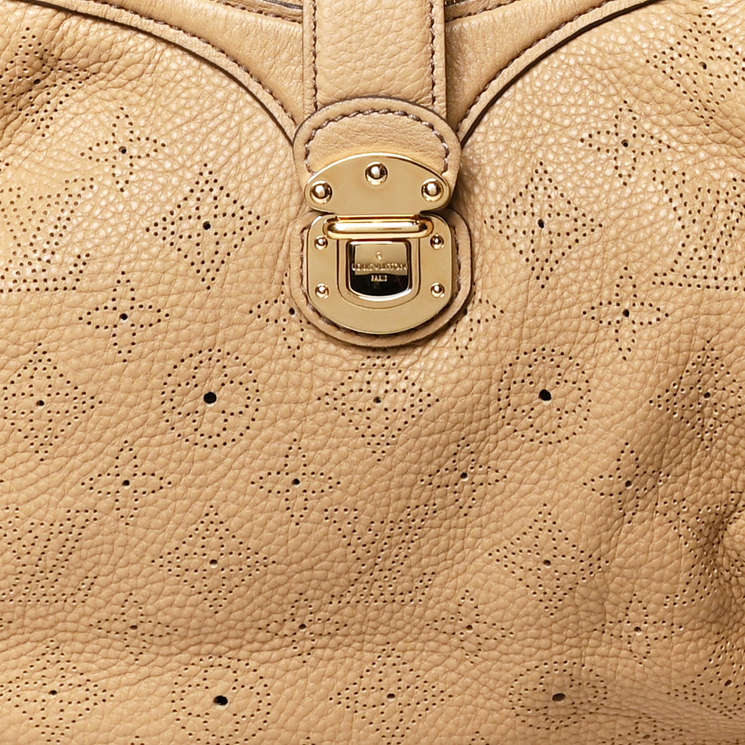 Louis Vuitton Mahina XS Biscuit 6 of 10