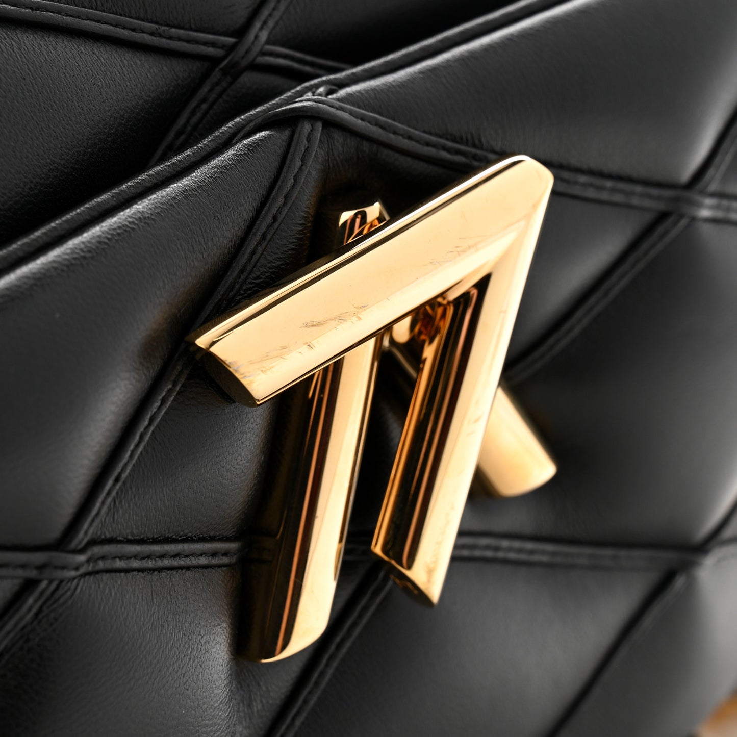 Lambskin Malletage Top Handle GO-14 GM Black