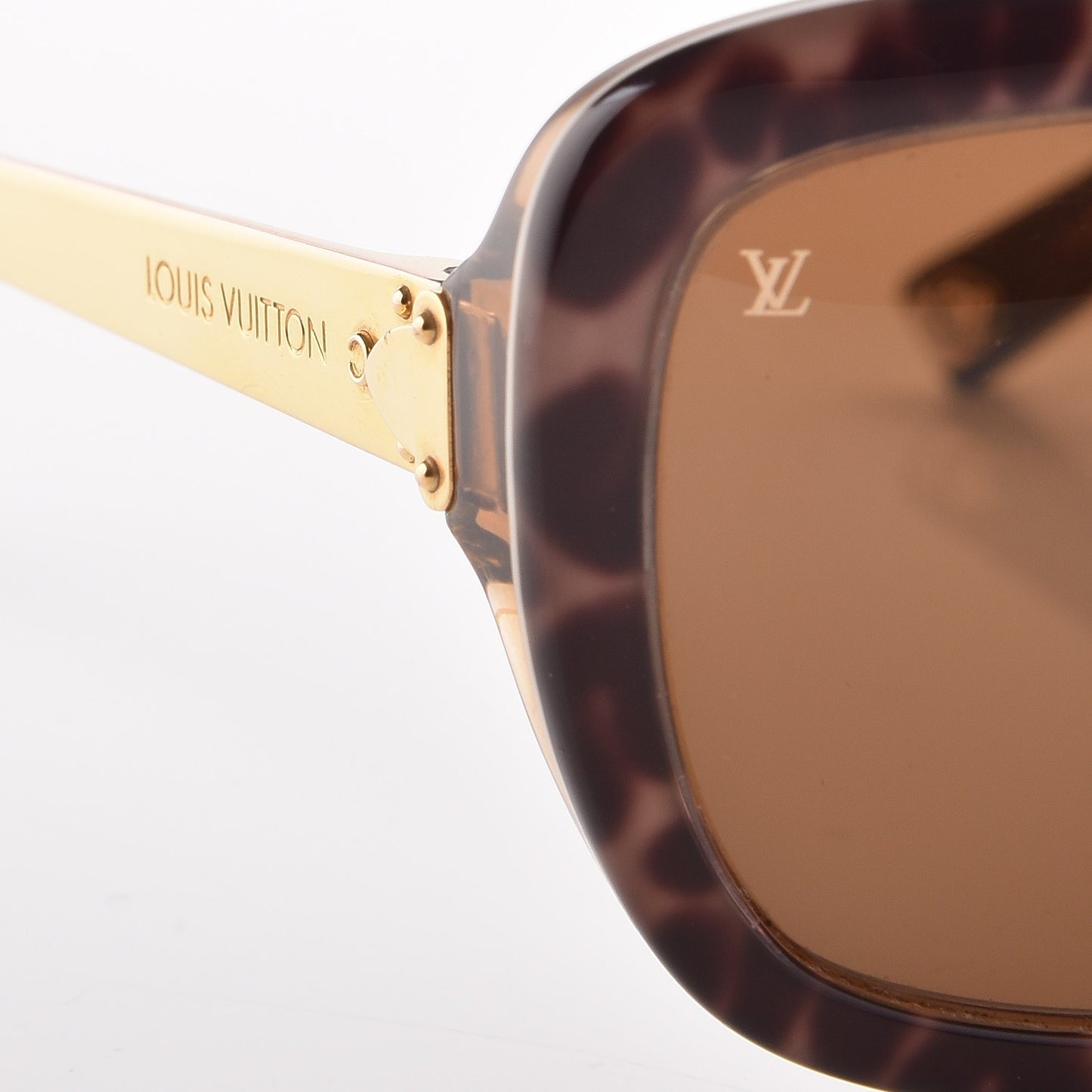 Petit Soupcon Carre Sunglasses Z0558W Taupe