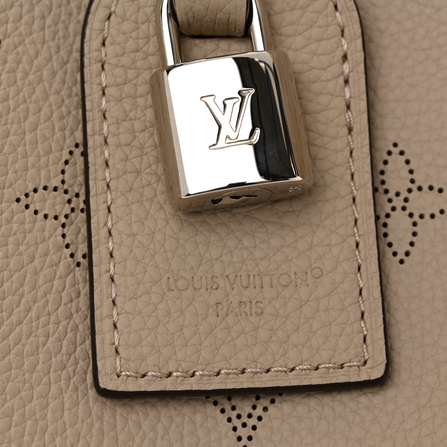 Louis Vuitton Mahina Boundless Tote Galet 6 of 9