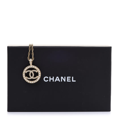 Chanel Pearl CC Round Pendant Necklace Gold 6 of 6