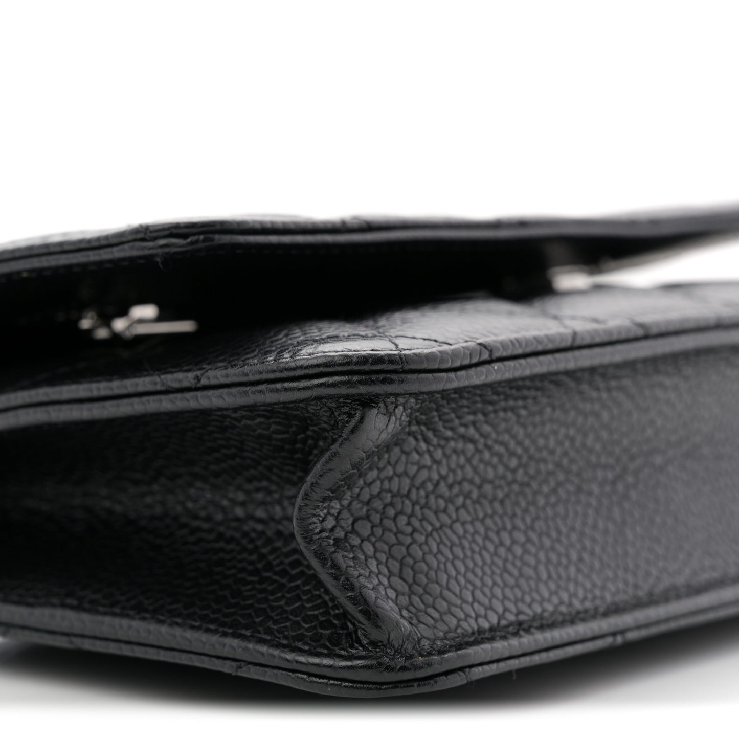Caviar Quilted Wallet on Chain WOC Black