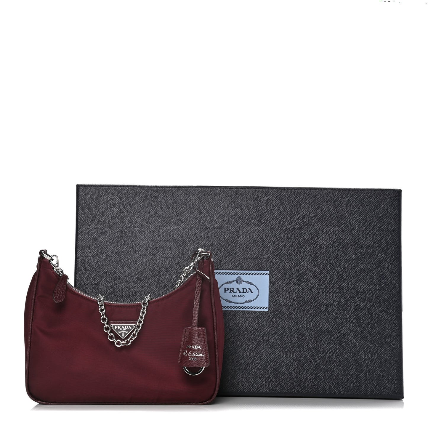 Tessuto Nylon Re-Edition 2005 Shoulder Bag Granato