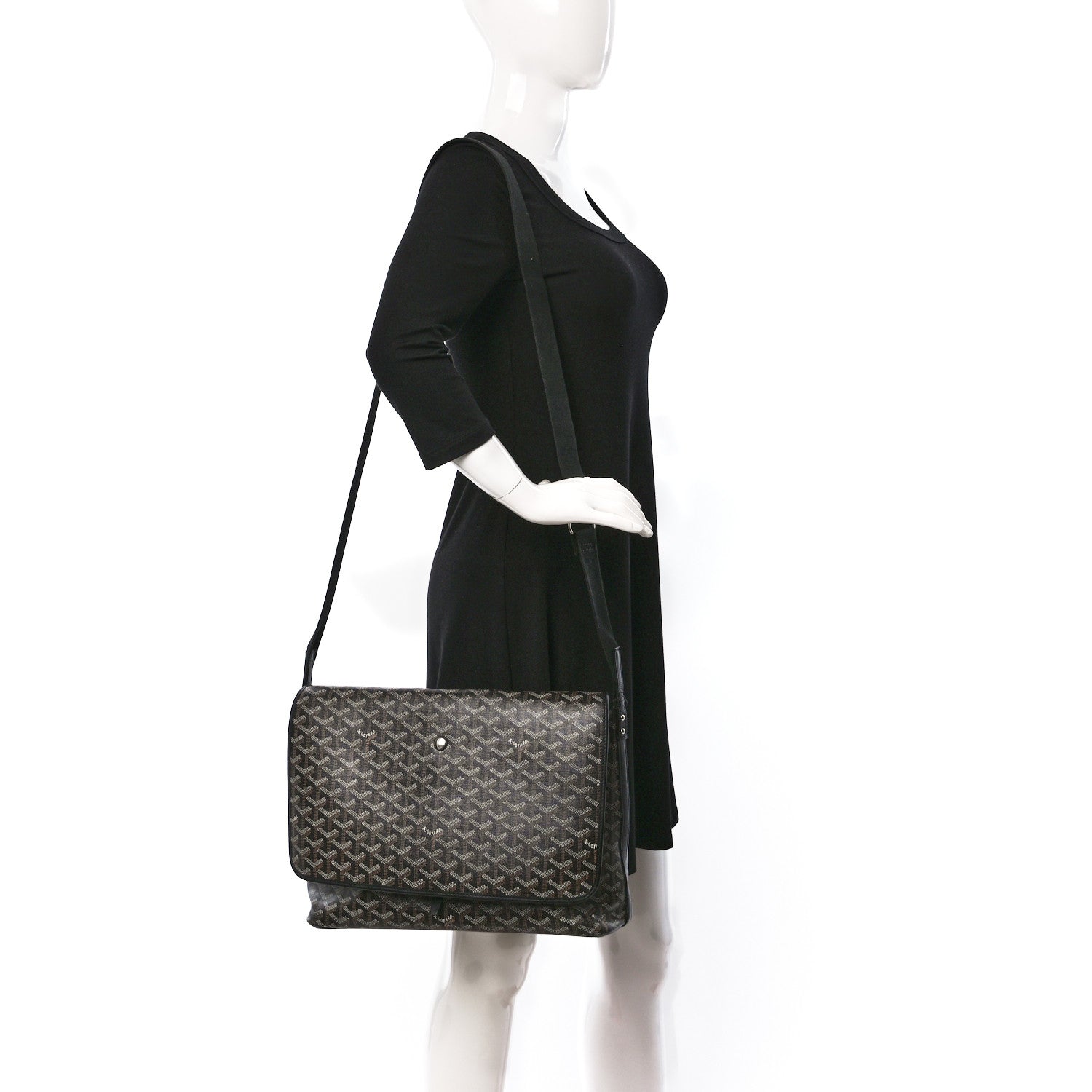 Goyard Goyardine Capetien Messenger Bag Black 2 of 22