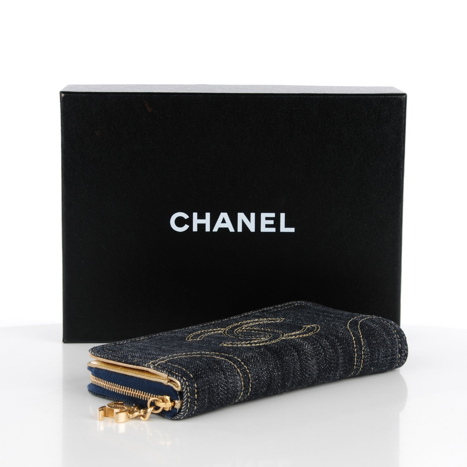 Chanel Denim CC Zip Around Wallet 4 of 9