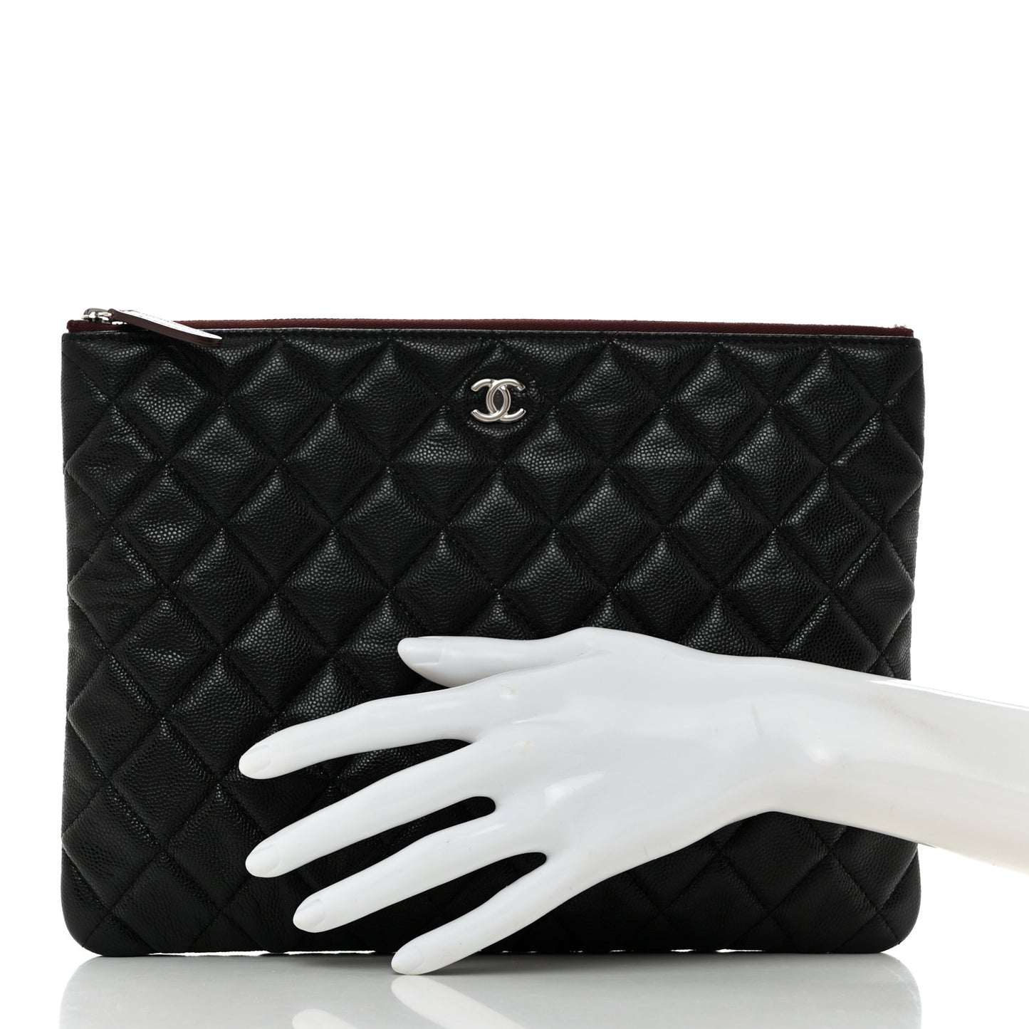 Caviar Quilted Medium Cosmetic Case Black