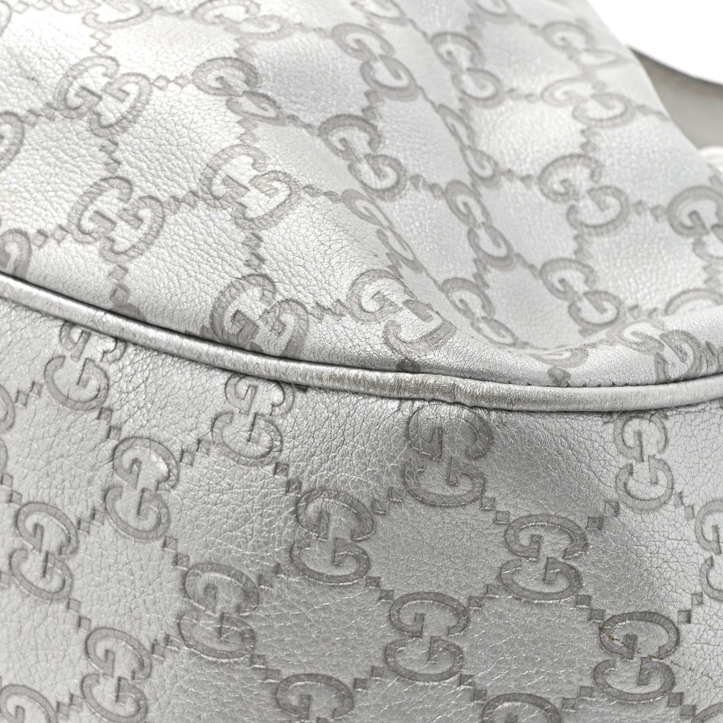 Metallic Guccissima Medium Sukey Hobo Silver