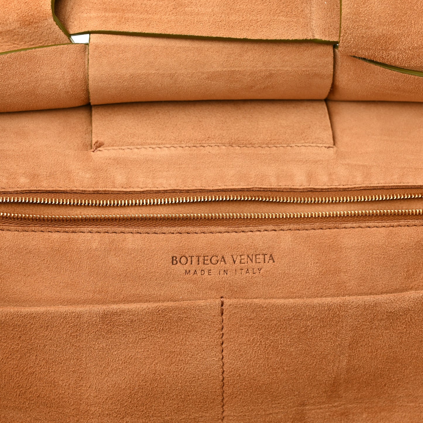 Grained Calfskin Maxi Intrecciato Arco 33 Green