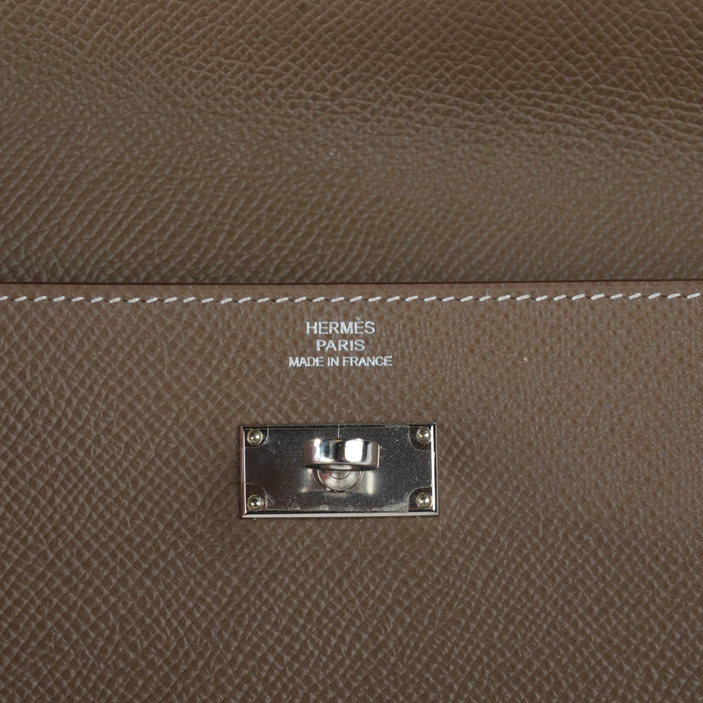 Epsom Kelly Longue Wallet Etoupe