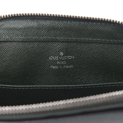 Louis Vuitton Taiga Baikal Pochette Epicea 6 of 8