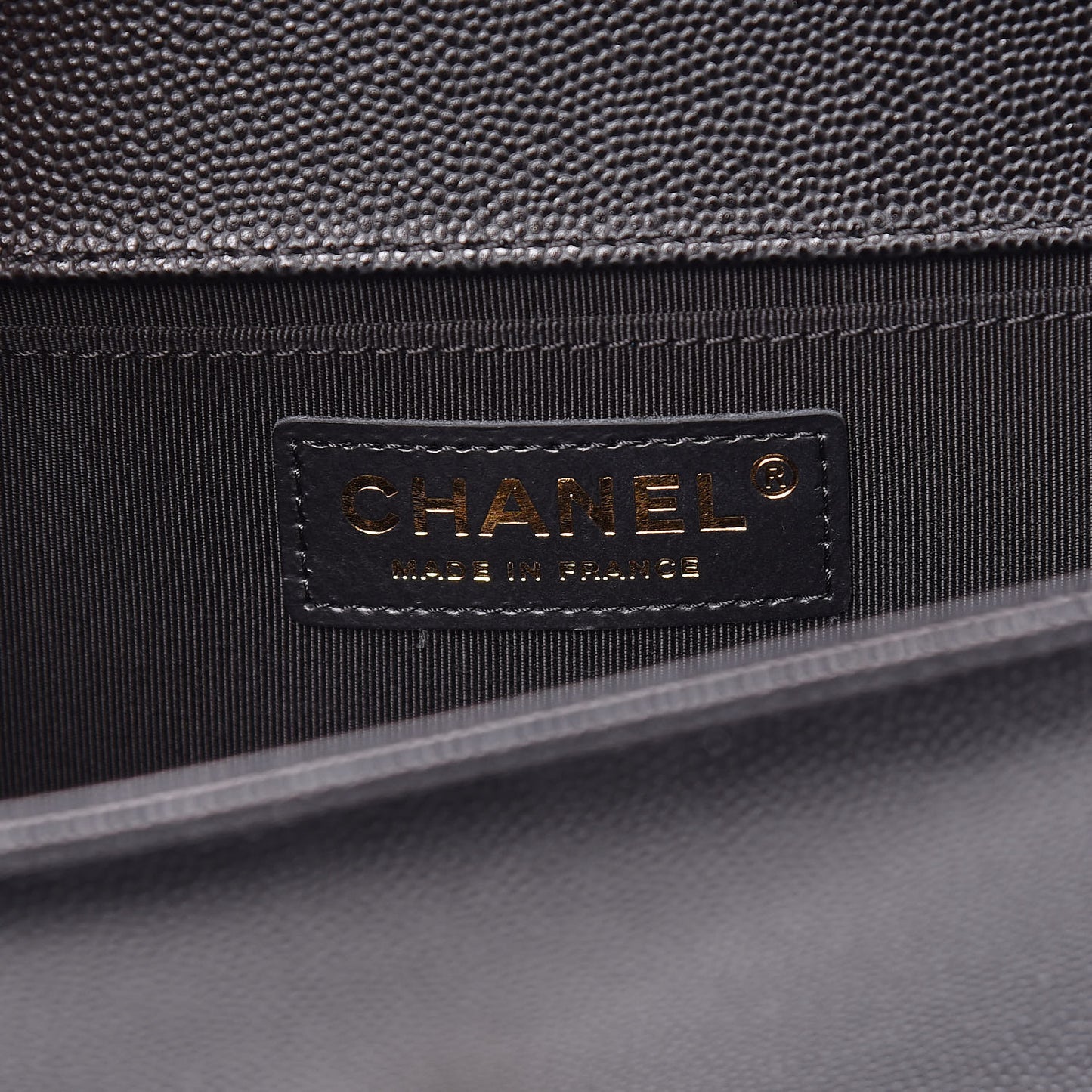 Caviar Quilted Medium Boy Flap Black