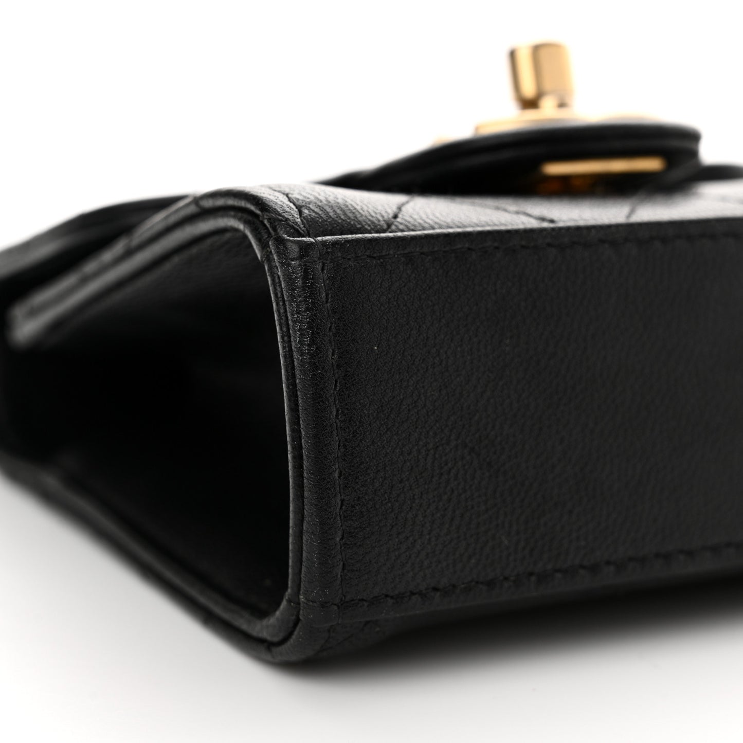 Goatskin Chic Pearls Clutch On Chain Black