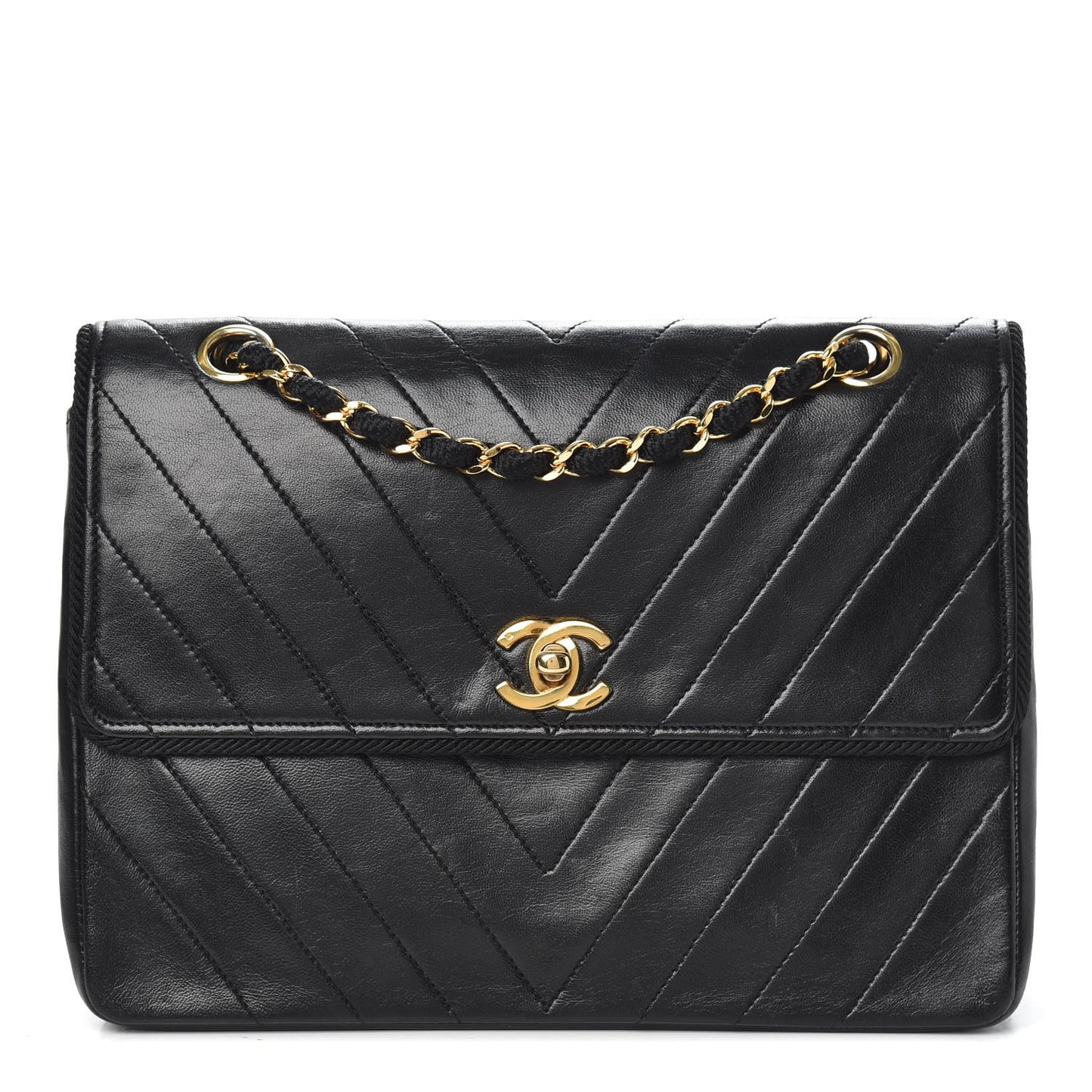 Lambskin Chevron Quilted Medium Single Flap Black