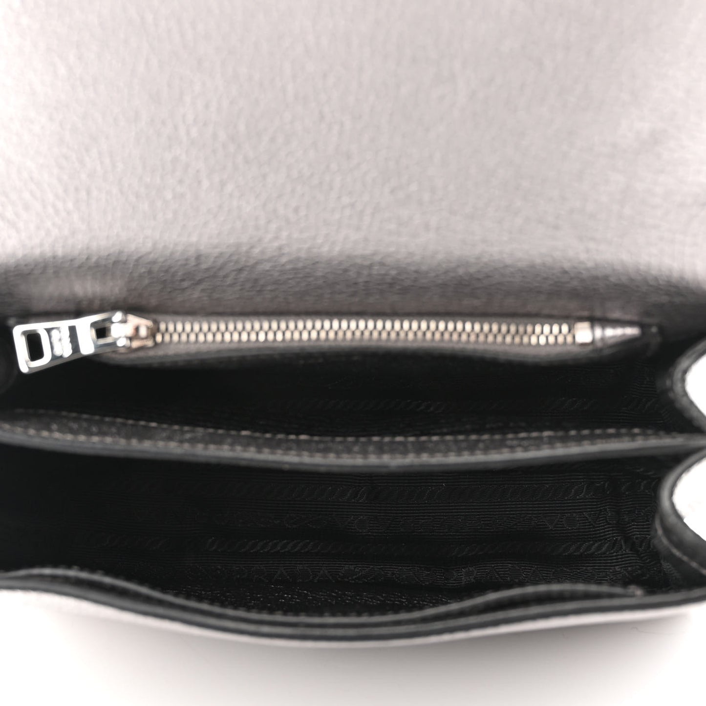 Metallic Vitello Daino Flap Crossbody Cromo