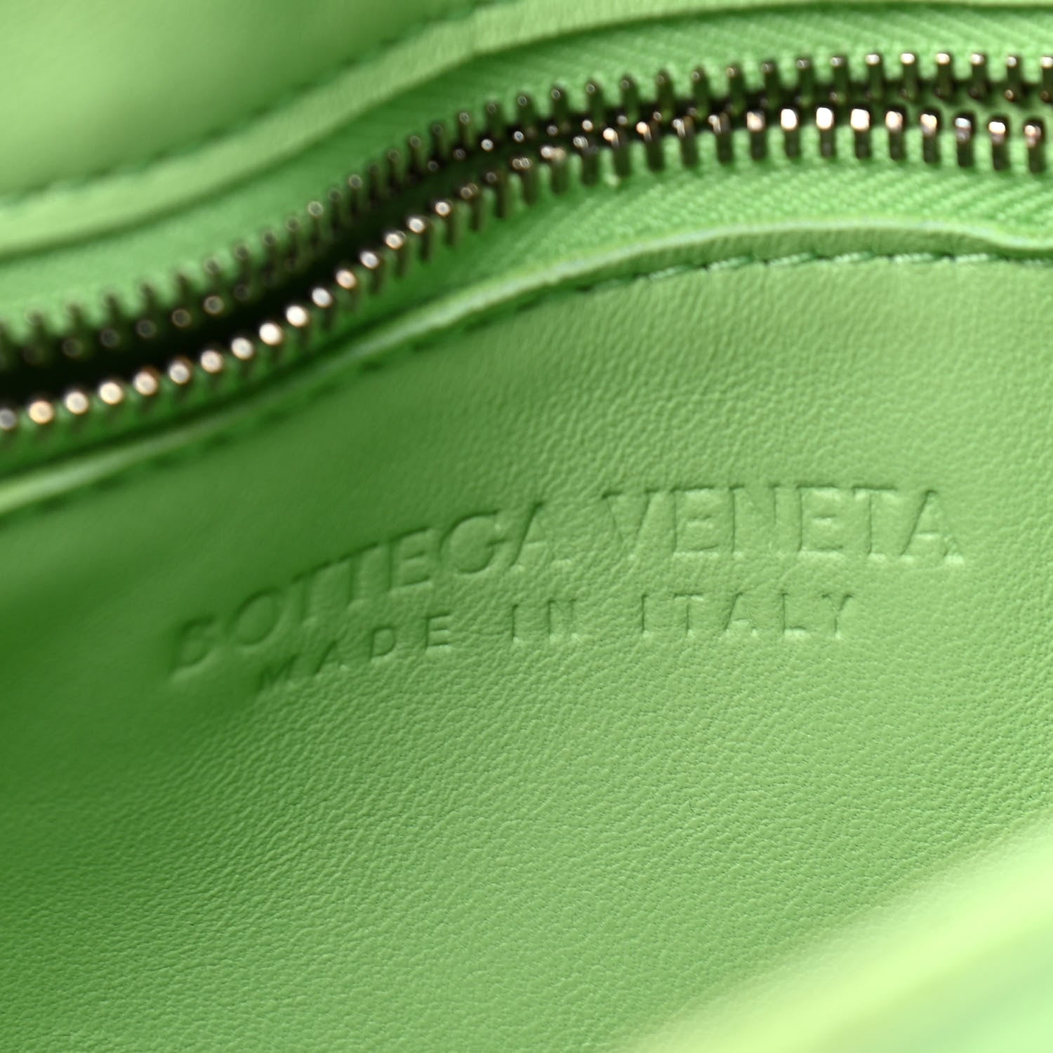Bottega Veneta Nappa Maxi Intreccio Cassette Bag Pistachio 6 of 8