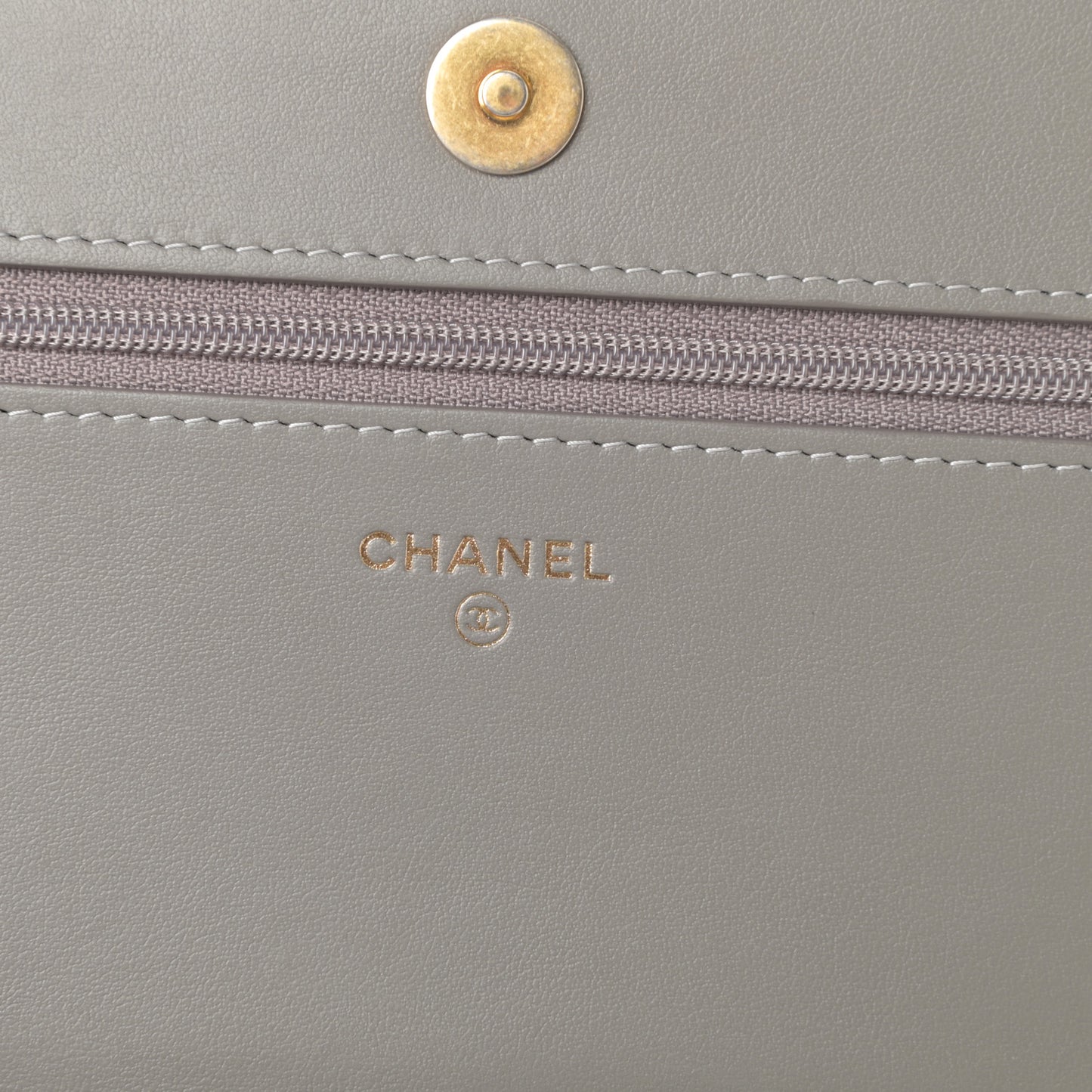 Caviar Quilted Boy Wallet On Chain WOC Grey