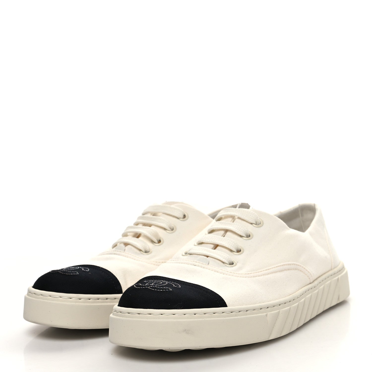Chanel Canvas Cap Toe CC Sneakers 39 White Black 3 of 7