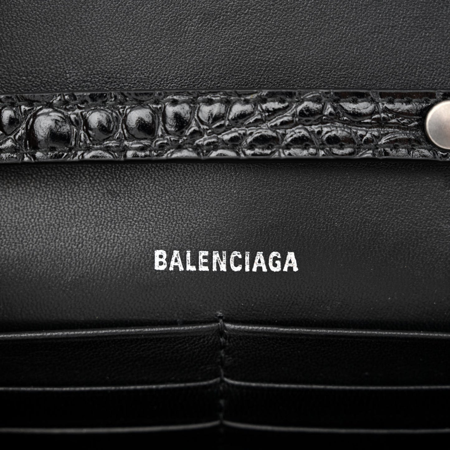 Shiny Calfskin Monochrome Crocodile Embossed Hourglass Chain Bag 1000