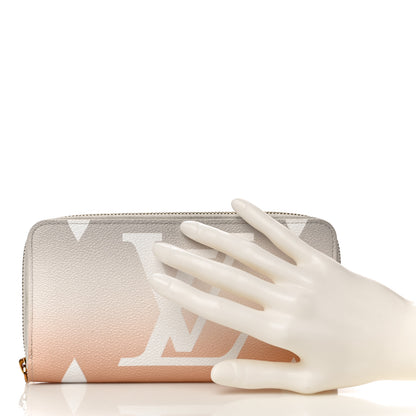 Louis Vuitton Monogram Giant By The Pool Zippy Wallet Brume 2 of 12