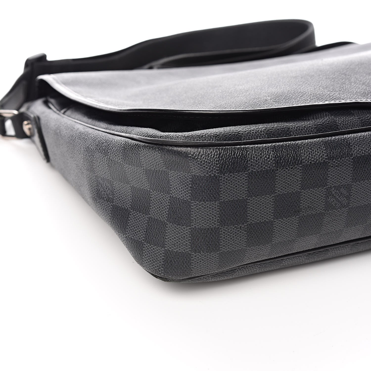 Louis Vuitton Damier Graphite Daniel GM 7 of 11