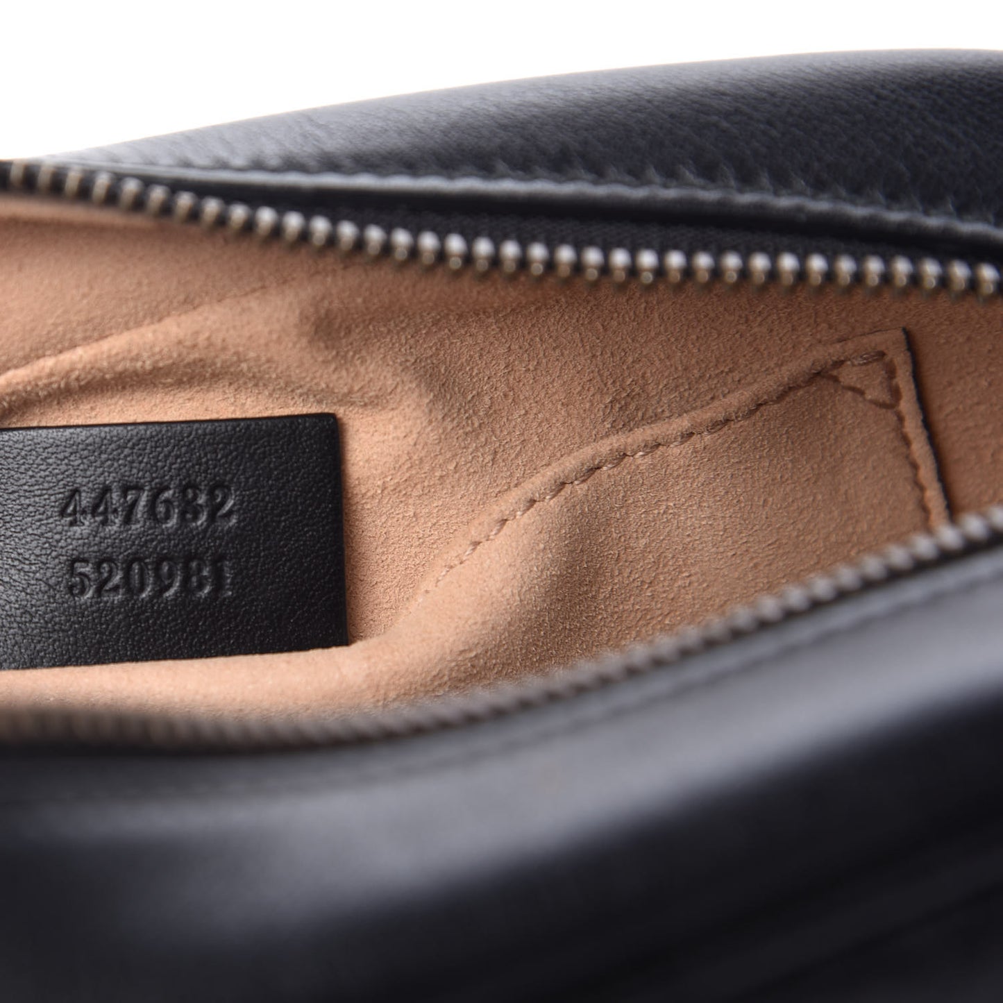 Calfskin Matelasse Small GG Marmont Chain Shoulder Bag Black