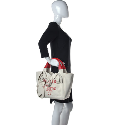 Valentino Garavani Canvas Large Atelier 09 Rose Blossom Edition Tote Bag Naturale 3 of 12