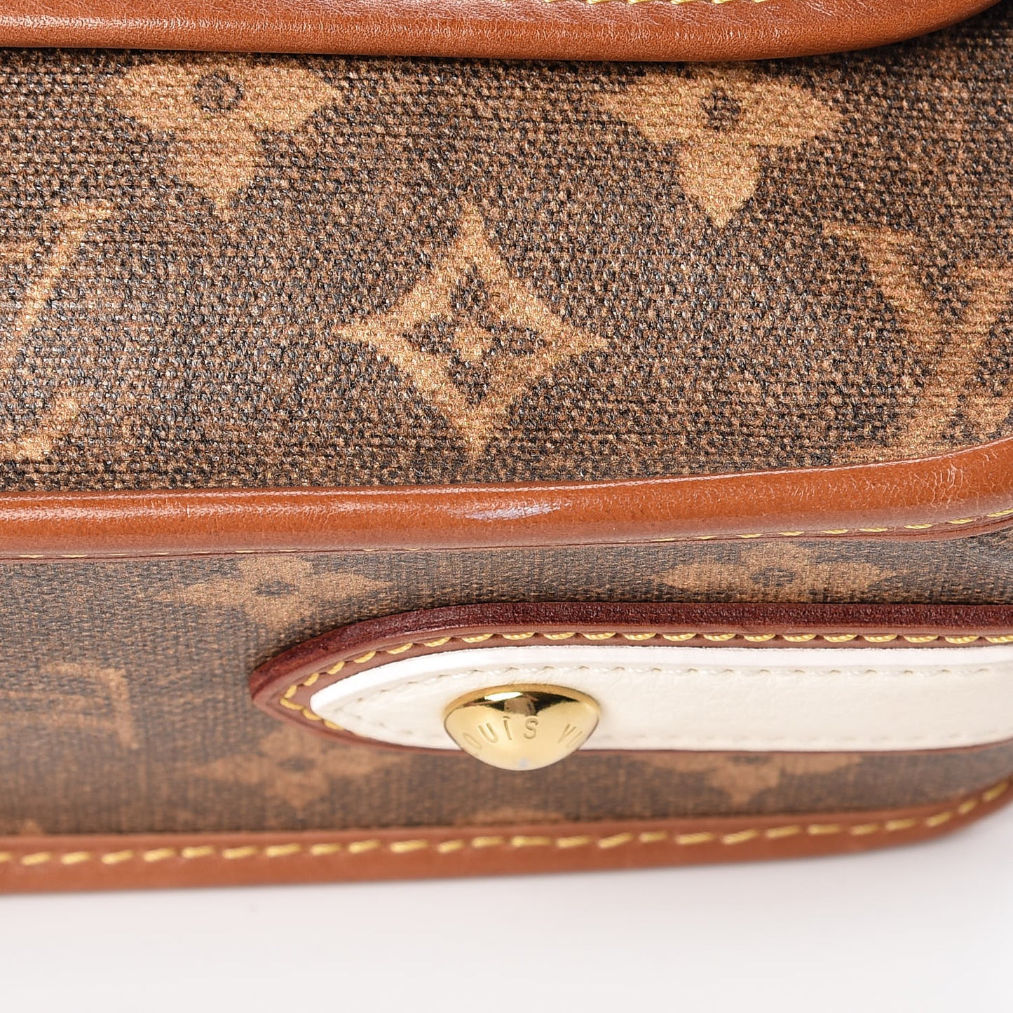 Monogram Rayures Tisse Clutch Red