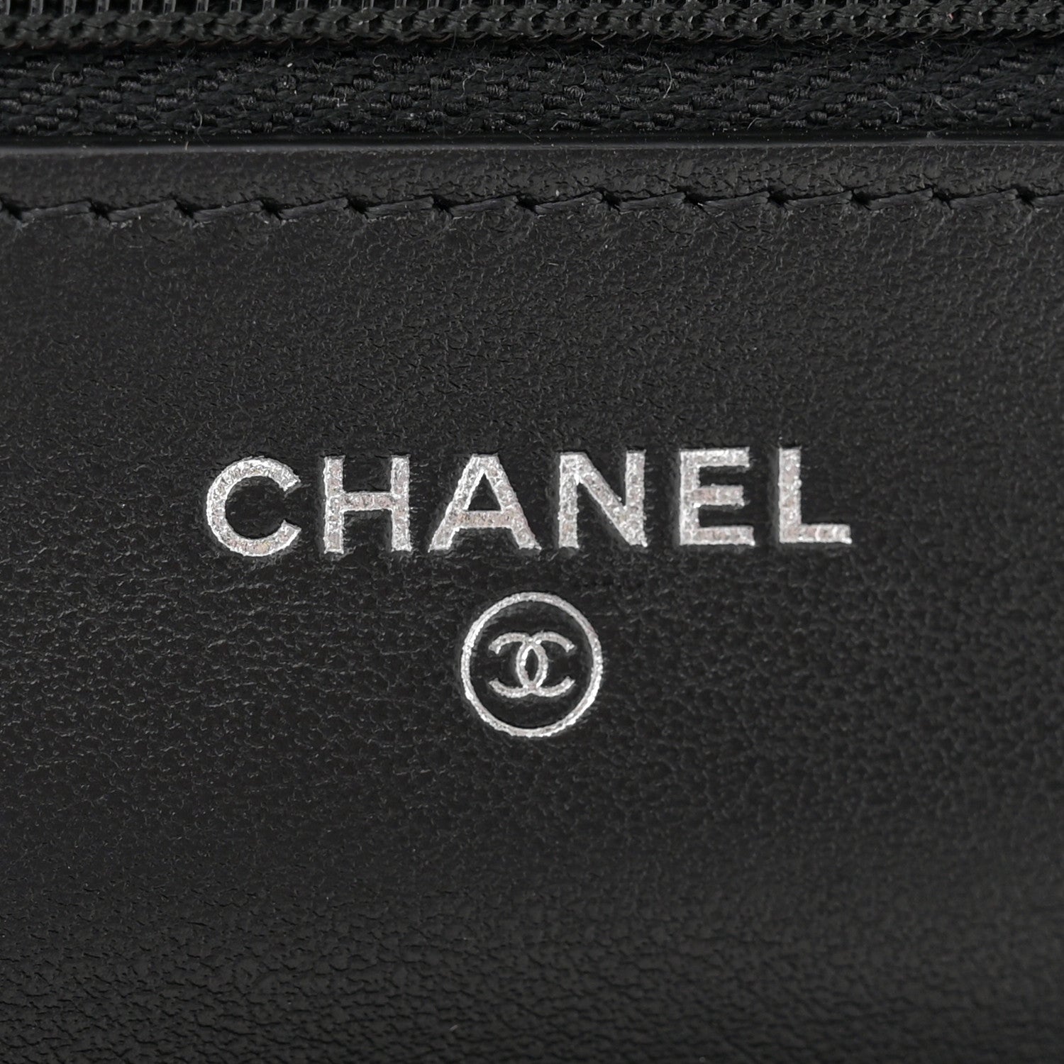 Chanel Patent Quilted Bi-Color Wallet On Chain WOC Red Black 7 of 12