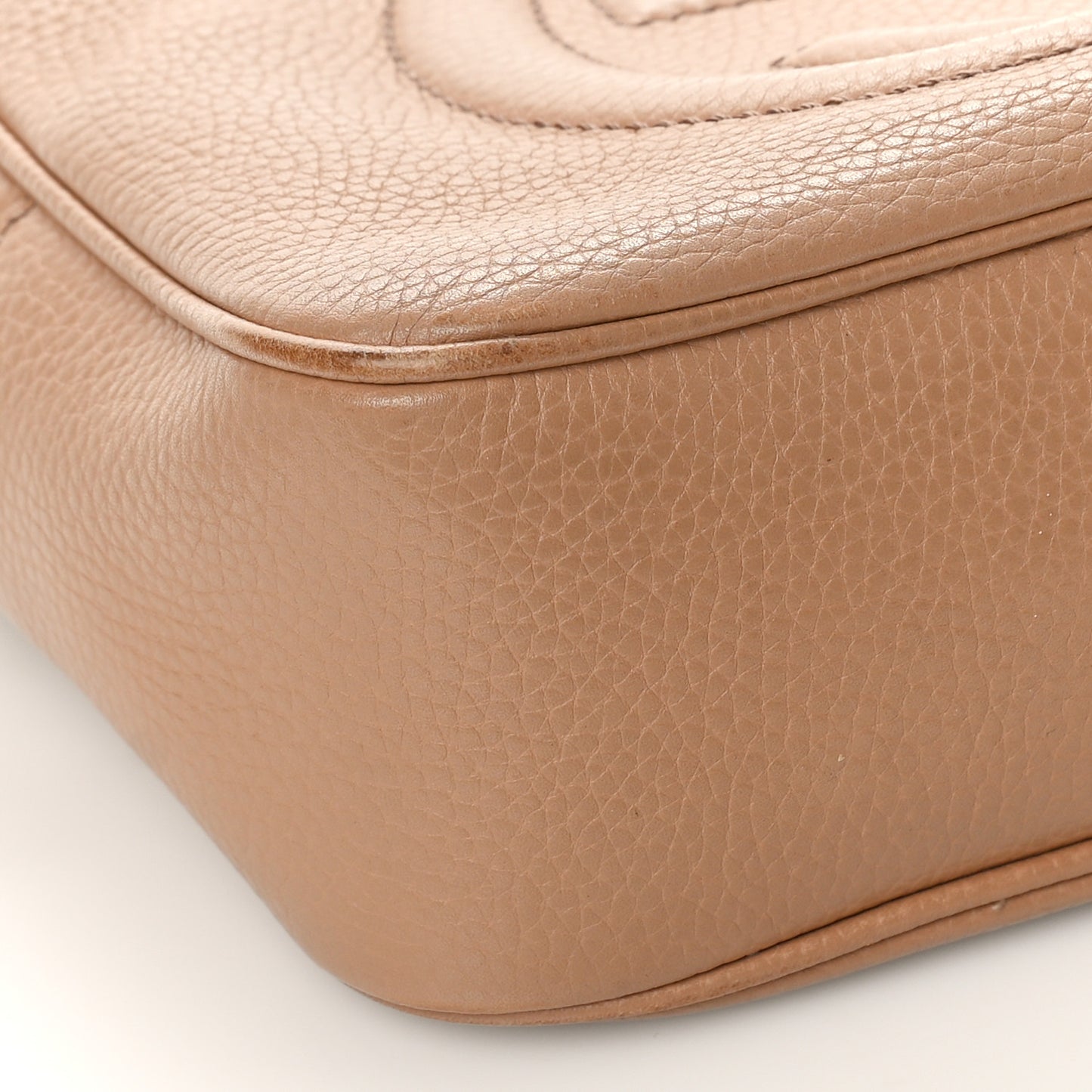 Pebbled Calfskin Small Soho Disco Bag Camelia