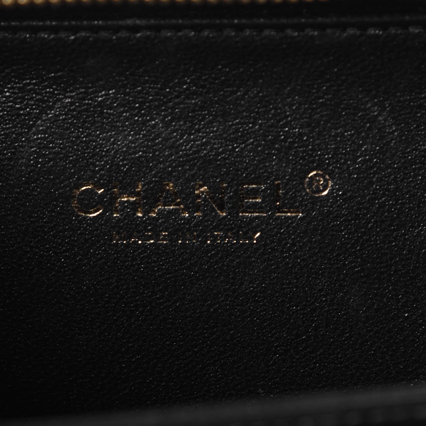 Caviar Quilted Small CC Filigree Vanity Case Black