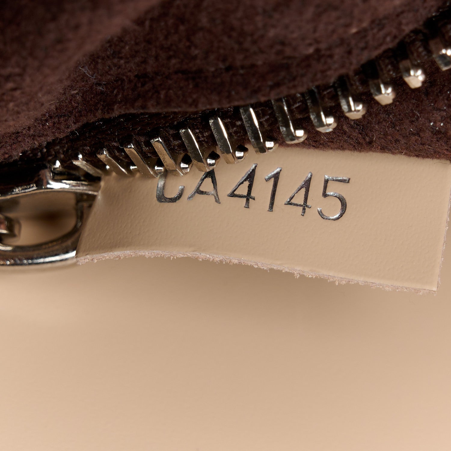 Louis Vuitton Epi Phenix MM Dune 7 of 11