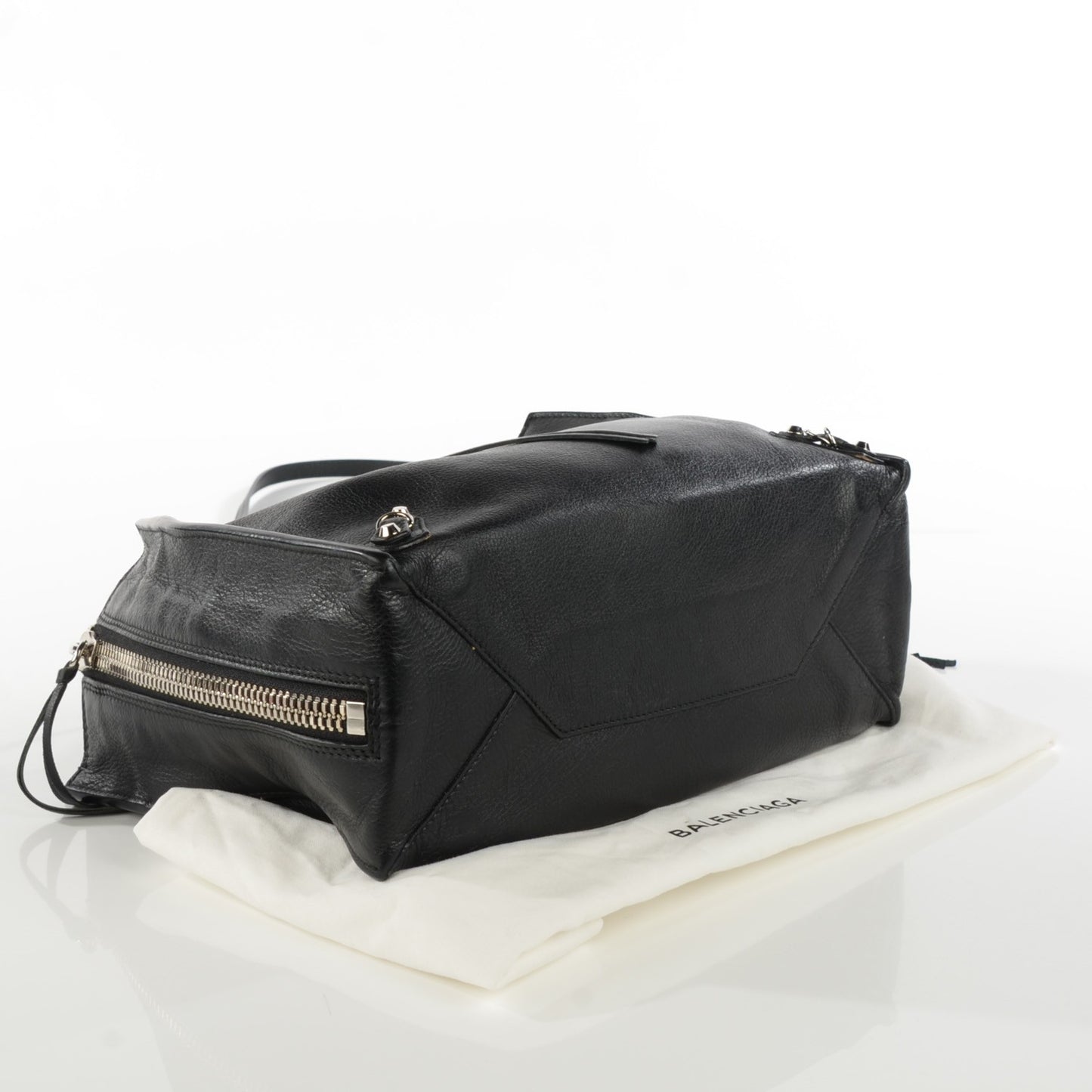 Veau Papier A6 Zip Around Tote Black