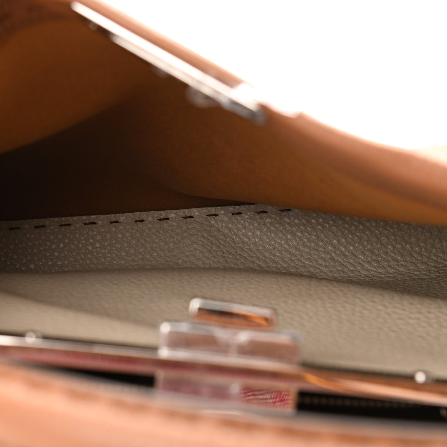 Cuoio Romano Selleria Bi-Color Medium Peekaboo Iconic Satchel Mou Milk